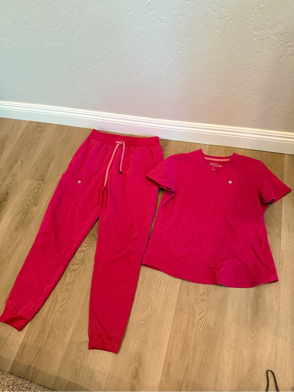 Pink FABLETICS scrub set!!! Pants large, Top medium